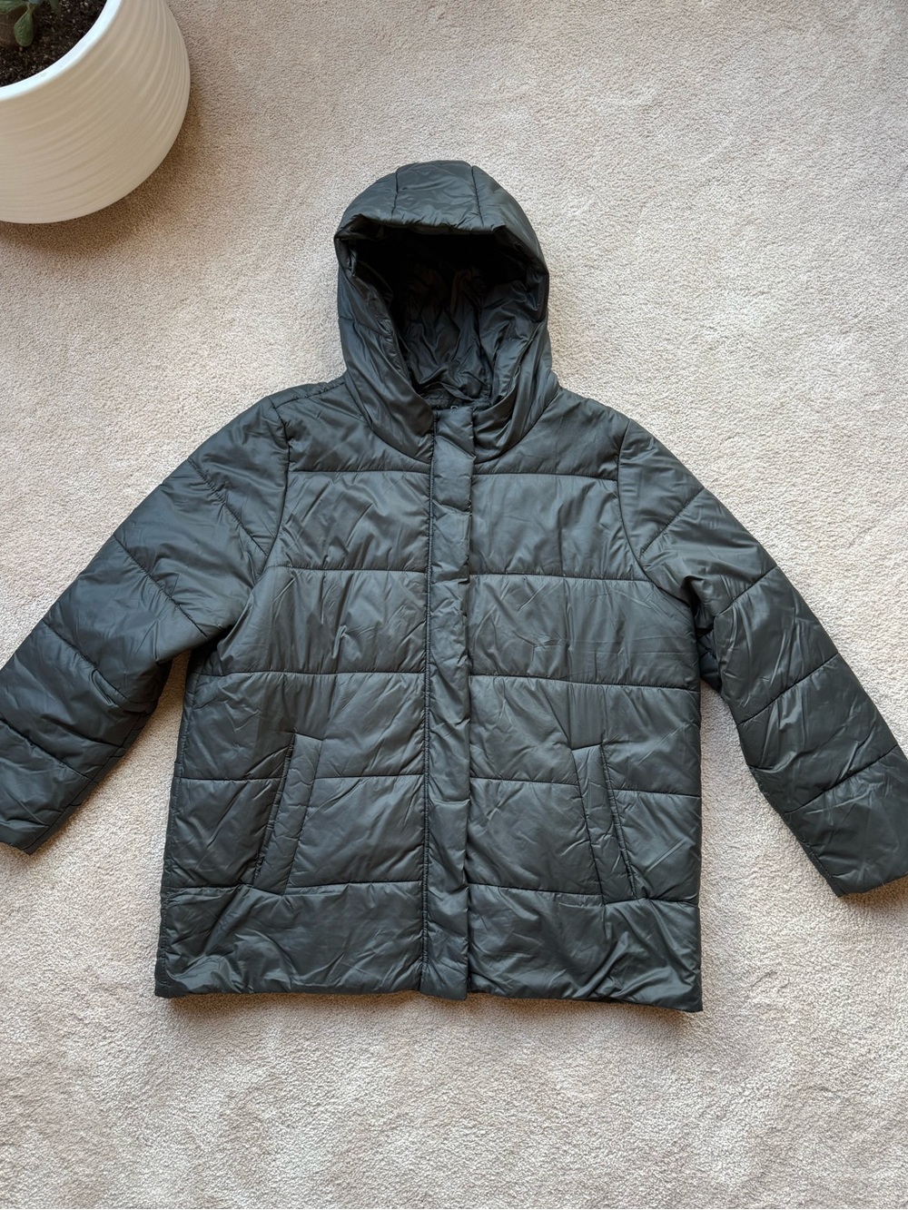 Eileen Fisher Recycled Nylon Hooded Puffer Jacket in Charcoal - Medium